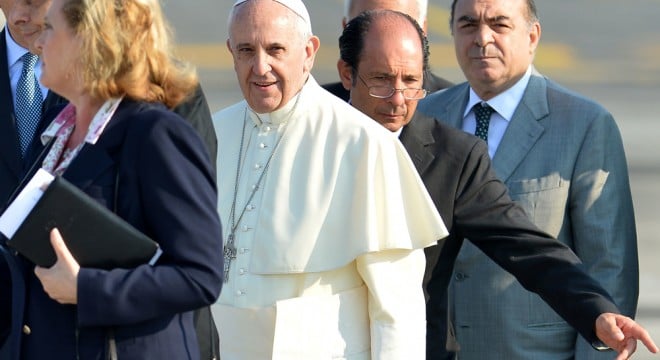 francisco-AFP-Alberto-Pizzoli_660_360