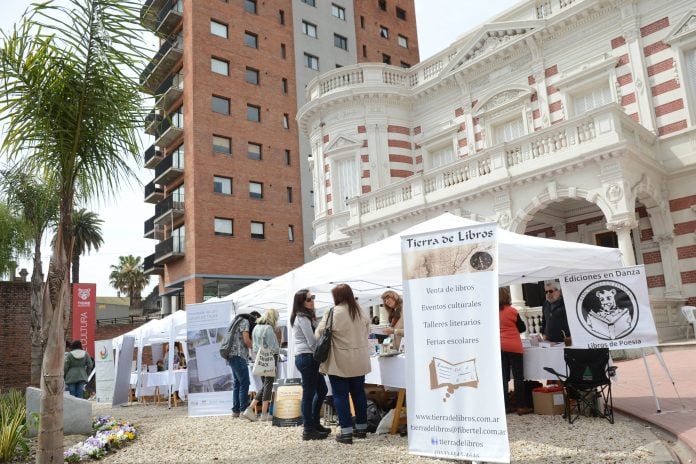 Una edición anterior de la Feria del Libro en Tigre