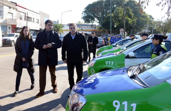Entrega de móviles en Villa Martelli I