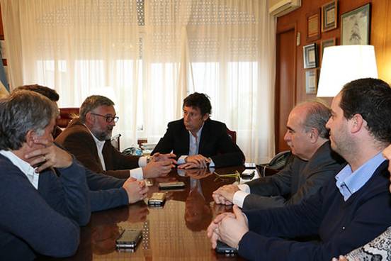 posse-villegas-reunion-san-isidro