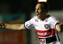 Chacarita logró su primera victoria en el torneo