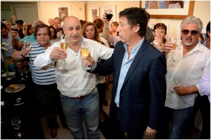 BRINDIS-posse-castellano