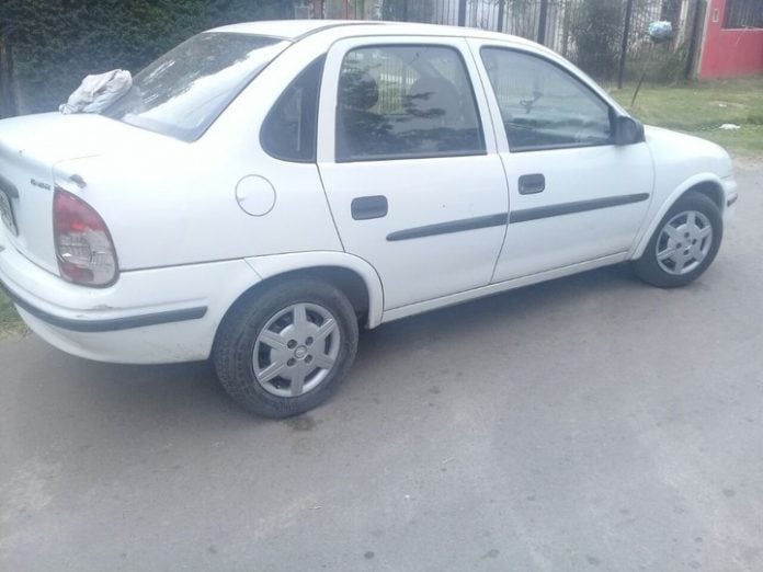 auto-muerto-baul-pilar