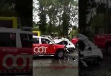 Persecución, choque y detención de dos sospechosos de robar un auto en Zona Norte