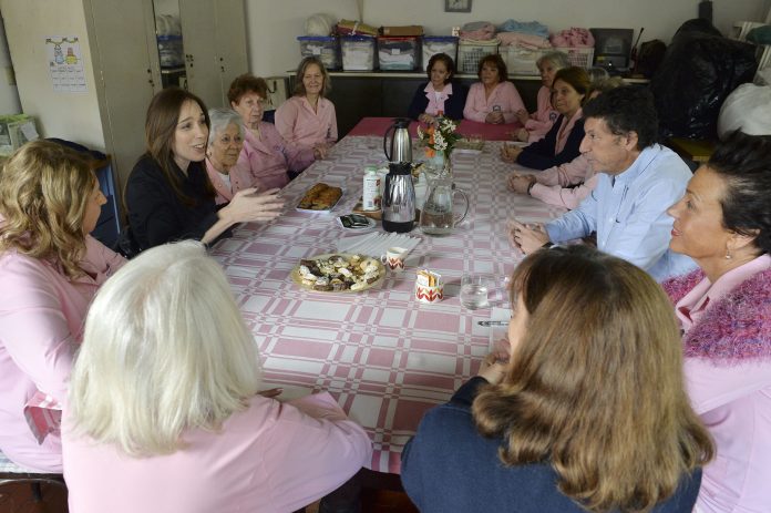 vidal-posse-damas-rosadas