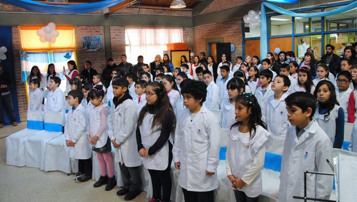 kit-escolar-alumnos-escuelas-vicente-lopez kit-escolar-alumnos-escuelas-vicente-lopez