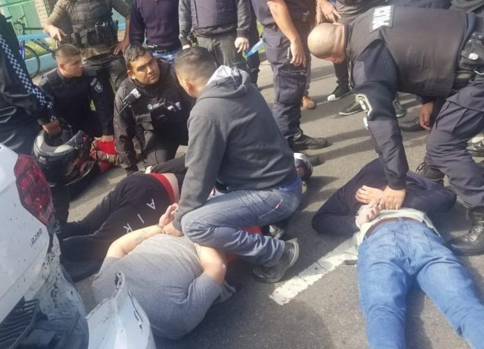 Vicente López - Tras persecución y tiroteo detuvieron a banda que cometía entraderas (1)