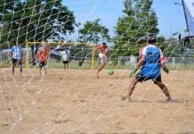 Ya funciona la Escuela Municipal de Fútbol Playa en el Polideportivo de Pilar