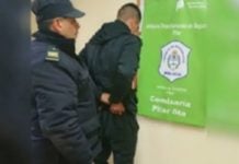 Tres jóvenes fueron detenidos acusados por una entradera en Pilar
