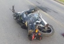 Muere un motociclista al chocar contra un auto en Pilar