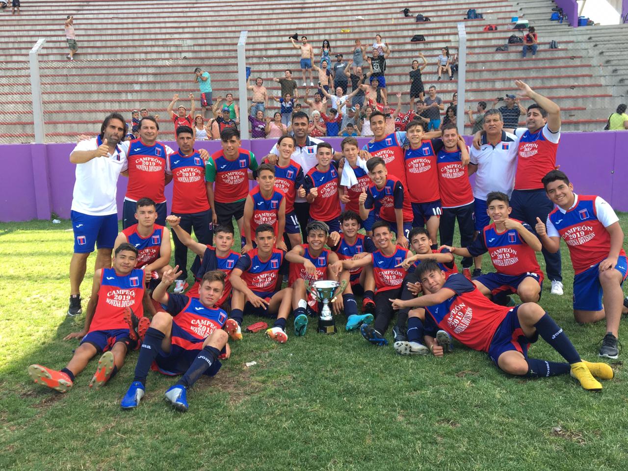 La 9° de Tigre salió campeona del torneo juvenil de la Primera Nacional - Que Pasa Web