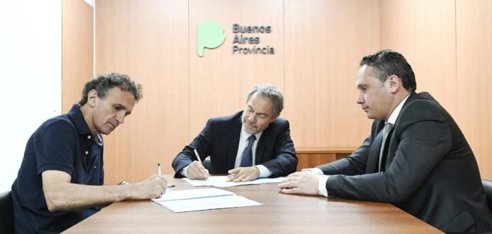 katopodis-firma-convenio Katopodis Firma Convenio