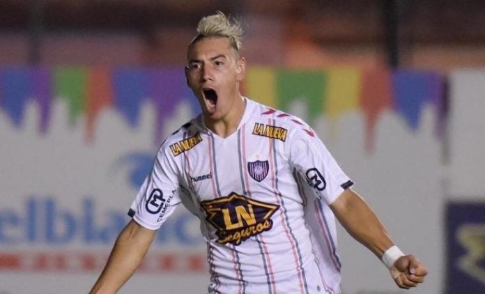 Lucas Cano Chacarita