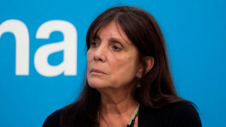 Teresa García calificó como un acto de irresponsabilidad el baile de los vecinos de Recoleta