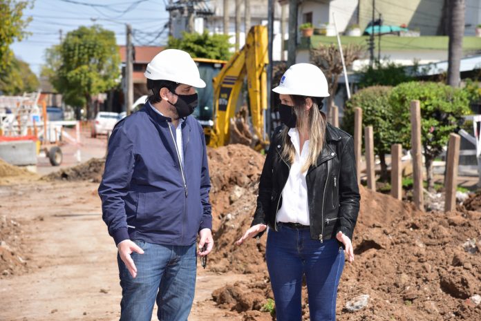 Fernando Moreira Y Malena Galmarini Recorrieron Obras Cloacales En José León Suárez.