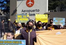 Trabajadores de Flybondi y JetSmart protestaron para que continúen los vuelos en El Palomar Movilizacion El Palomar