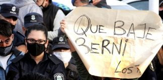 Protesta De La Policia Bonaerense En Puente 12 Perfil Berni