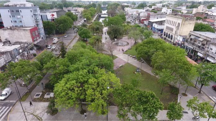 plaza canal