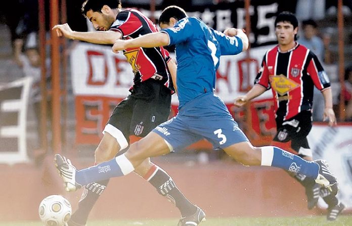 Chacarita 1 0 Huracán. 2009