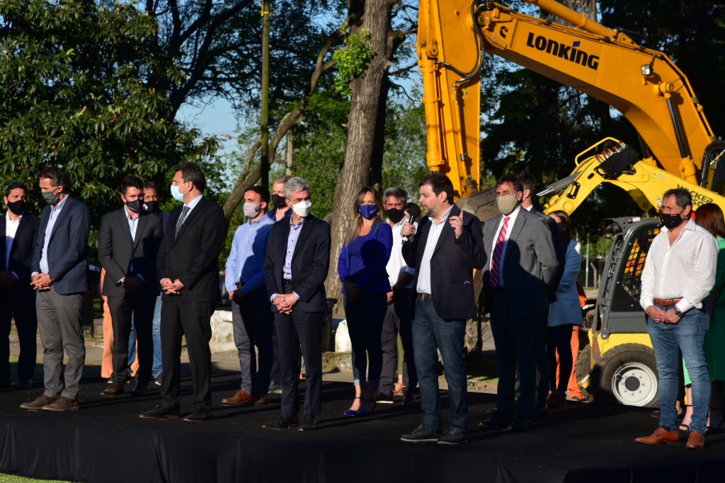El Intendente De San Martín Y El Ministro De Transporte De La Nación Acordaron, Además, Nuevas Obras Para Mejorar La Infraestructura Ferroviaria, El Transporte Y El Desarrollo Urbano En La Ciudad.