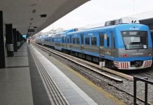 Por un caso de covid, la Línea Sarmiento operará en la tarde del lunes con demoras y cancelaciones Tren Sarmiento Linea