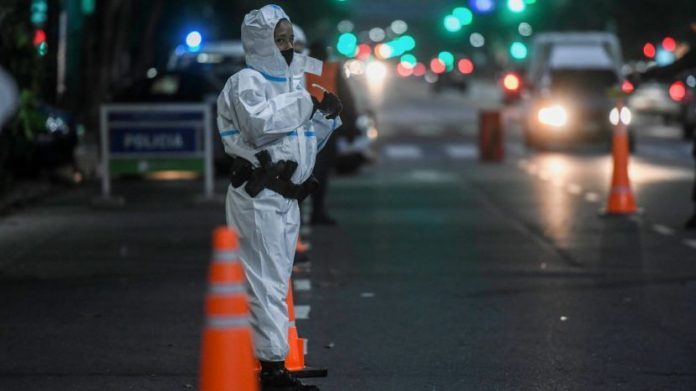 Buenos Aires. Toque De Queda, Coronavirus Covid19