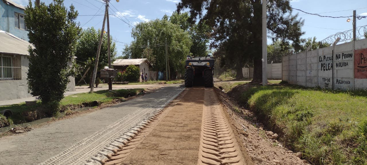 Trabajos de mejoras en calles de las distintas localidades de Escobar ...