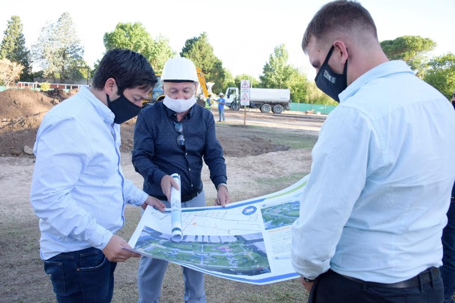 Intendente Leonardo Nardini Plaza La Amistad Tortuguitas