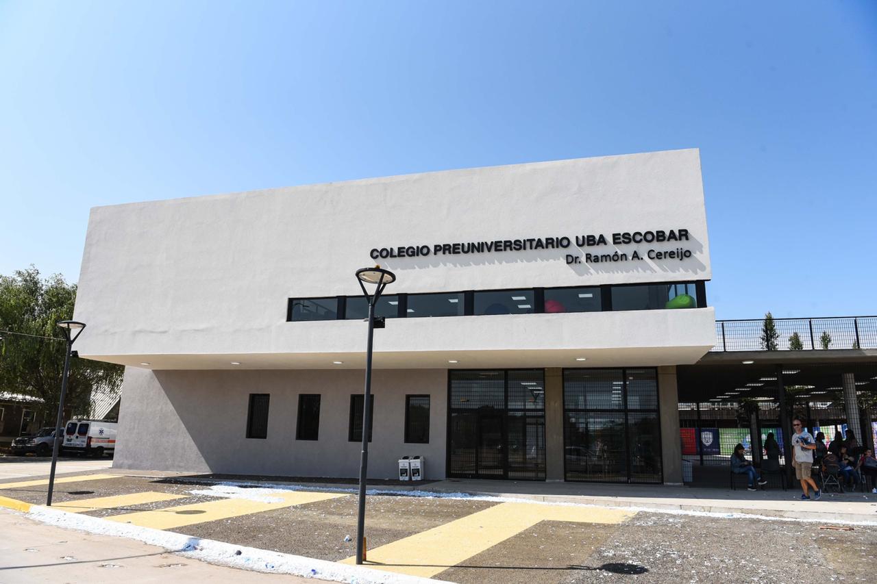 El colegio de la UBA en Escobar reabre la inscripción al curso de ingreso  2021 | Que Pasa Web