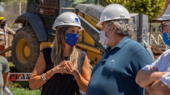 malena galmarini presencio una obra aysa tigre (prensa aysa)