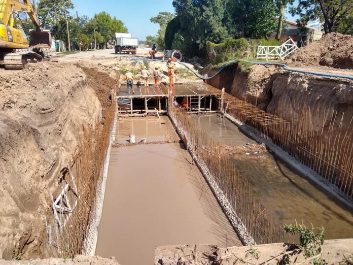 obra hidraulica entubamiento salguero merlo