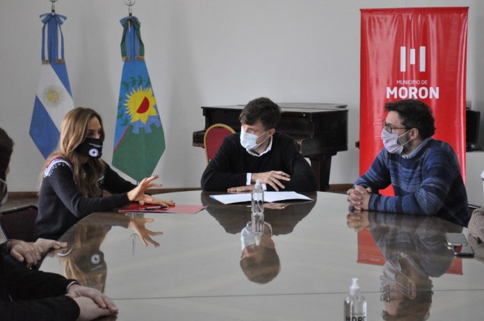 lucas ghi firma convenio