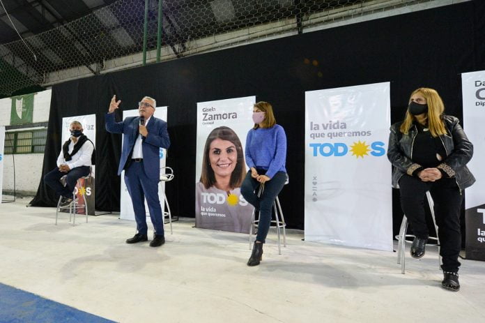 gisela julio zamora acto campaña