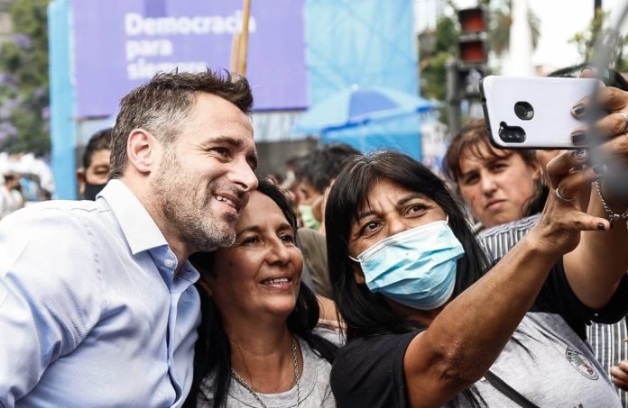 achaval plaza mayo democracia