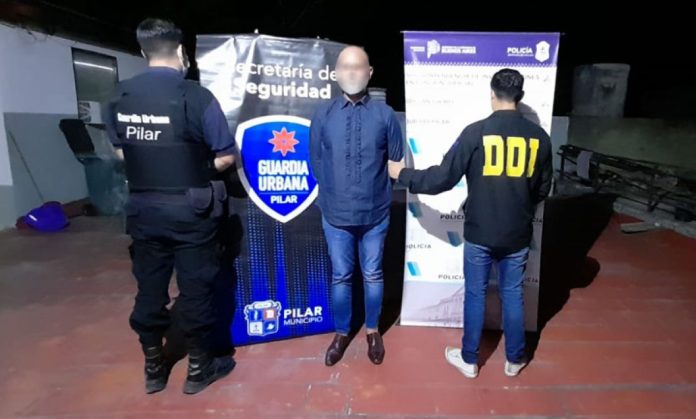pilar detenido