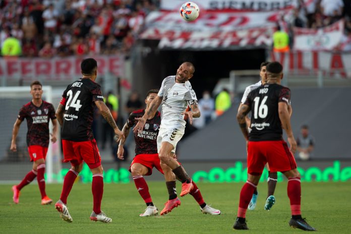 platense river amistoso 2022 4