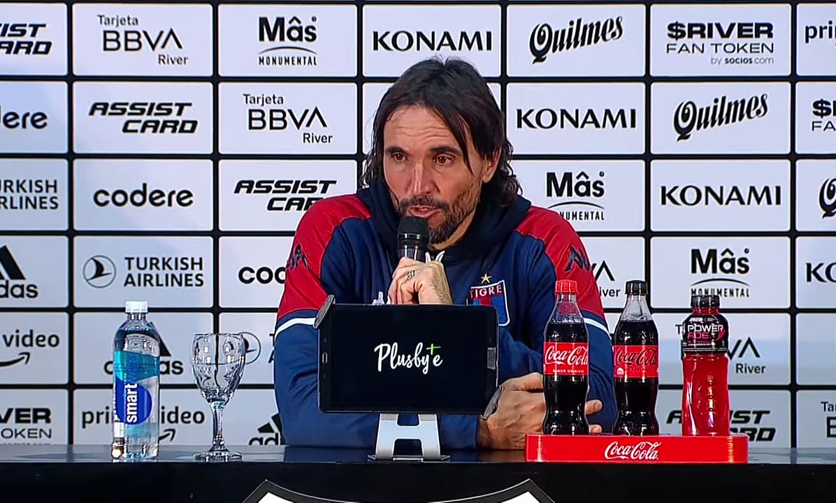 Conferencia de Prensa N°1 - Universidad de  Chile. Diego-martinez-conferencia-river-tigre-2022