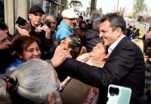 Massa sostuvo que "trabajando juntos" es posible "volver a poner entre todos a la Argentina de pie" massa 387