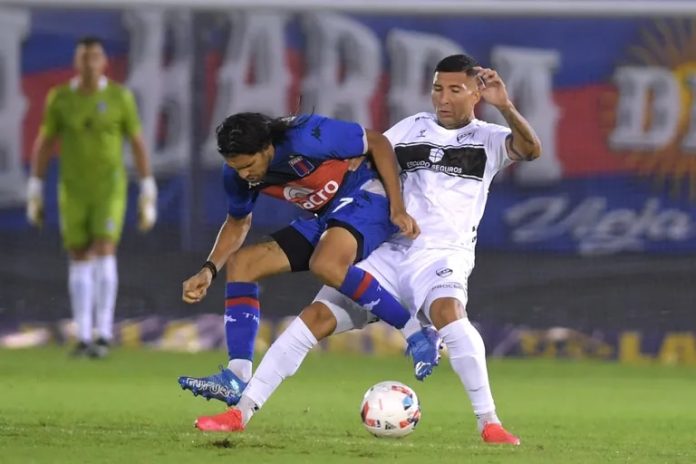 tigre platense