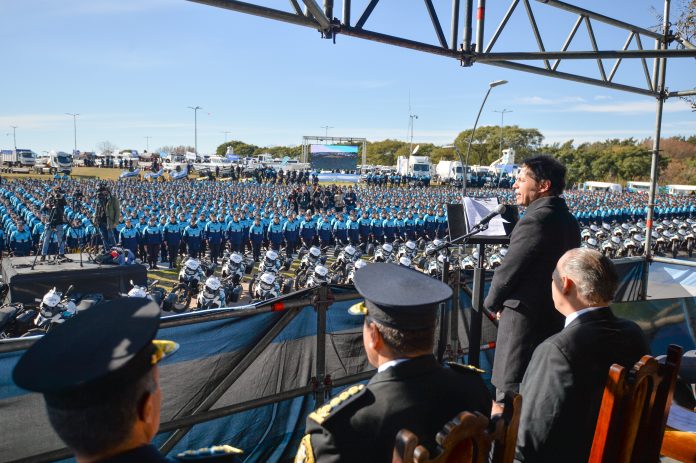 axel kicllof vicente lopez policias 3