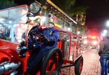 desfile autobombas san fernando bomberos