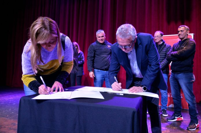 Sueño Casa Propia Tigre firma de escrituras