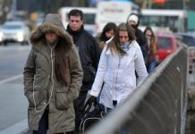 El AMBA tendrá un fin de semana con una fuerte baja de temperatura: cómo estará el tiempo los próximos días frio amba 828x548
