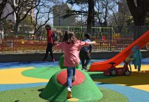 plaza juegos niños