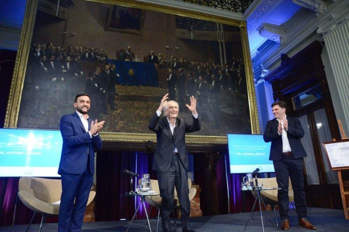 mencion libonati unsam leonardo grosso