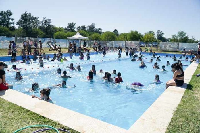 pileta club derqui pileta club derqui