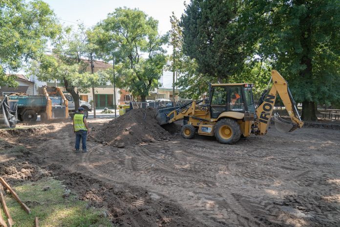 obras plaza almirante brown 2