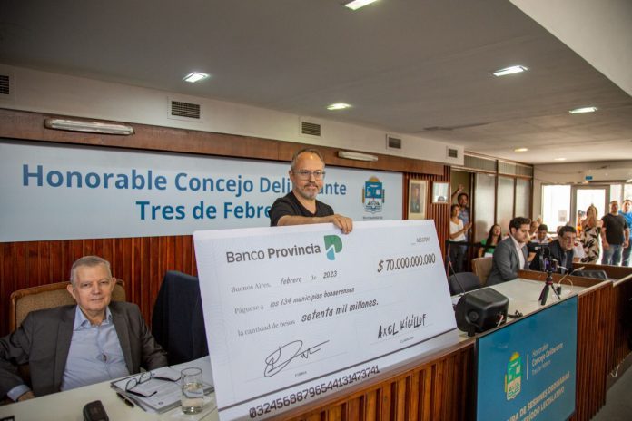valenzuela cheque polemica cierre sesiones
