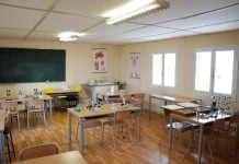 Vacaciones de invierno 2026: cuándo empieza el receso escolar aula colegio privado 287