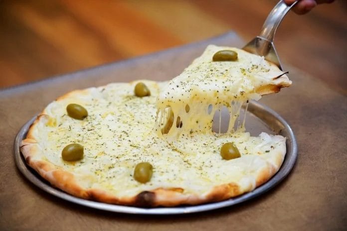 Pizza Muzzarella